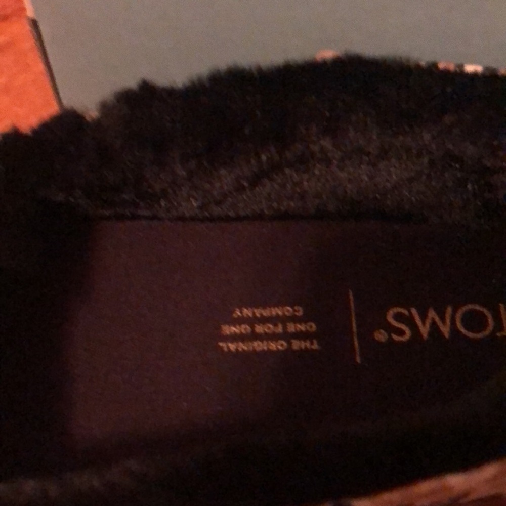 NWT Toms 9.5 cheetah shoes - Picture 4 of 4